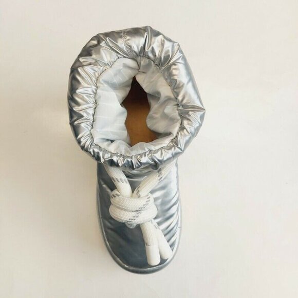 UGG Classic Maxi Short Metallic Puffer Winter Snow Boots Womens Size 6 Silver - Picture 2 of 8